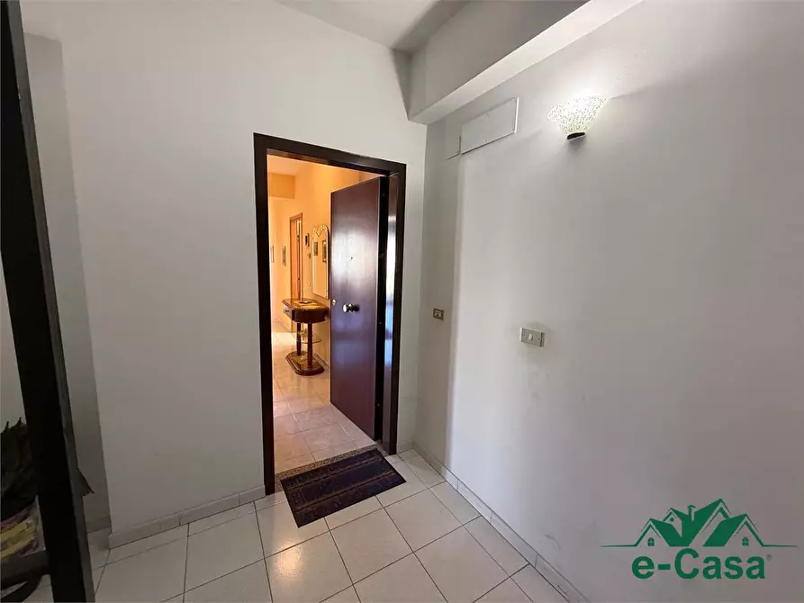 Immagine 2 di Appartamento in vendita  10 a Spadafora