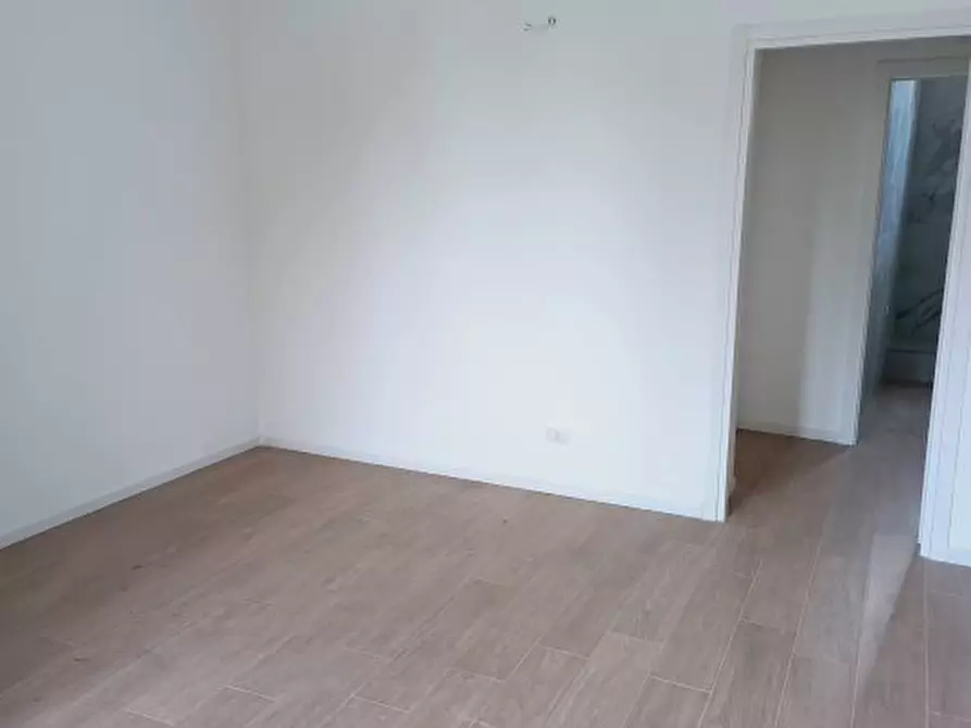 Immagine 8 di Appartamento in vendita  136 a Cormano