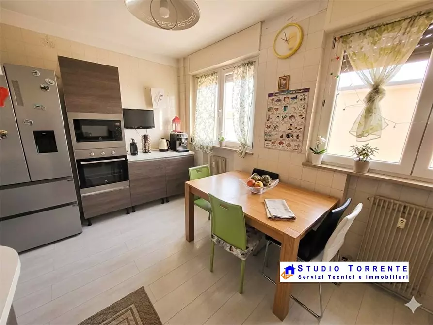 Immagine 8 di Appartamento in vendita  31 a Bollate