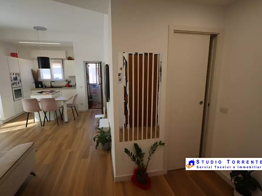 Immagine 6 di Appartamento in vendita  8 a Cormano