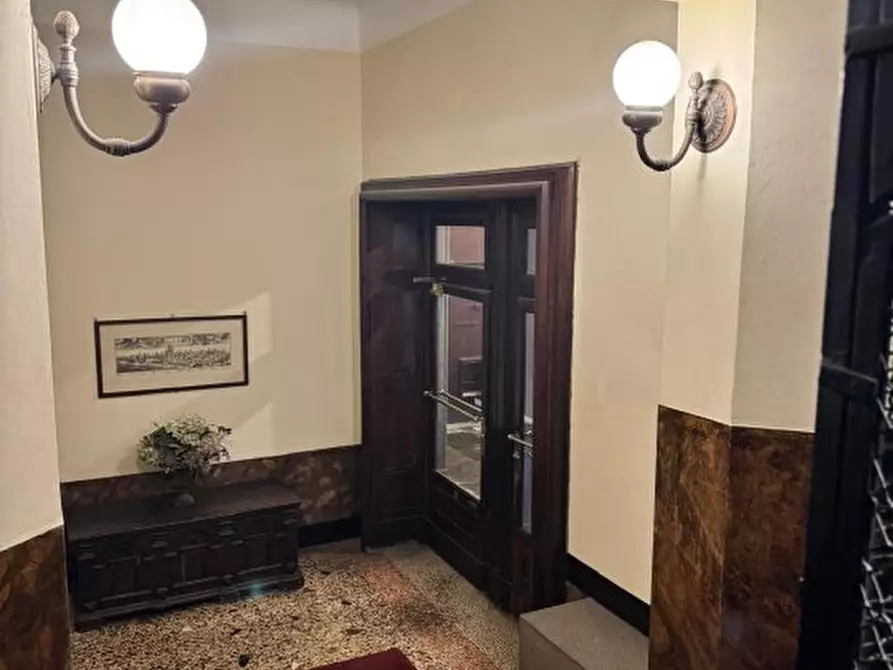 Immagine 5 di Appartamento in vendita  a Milano