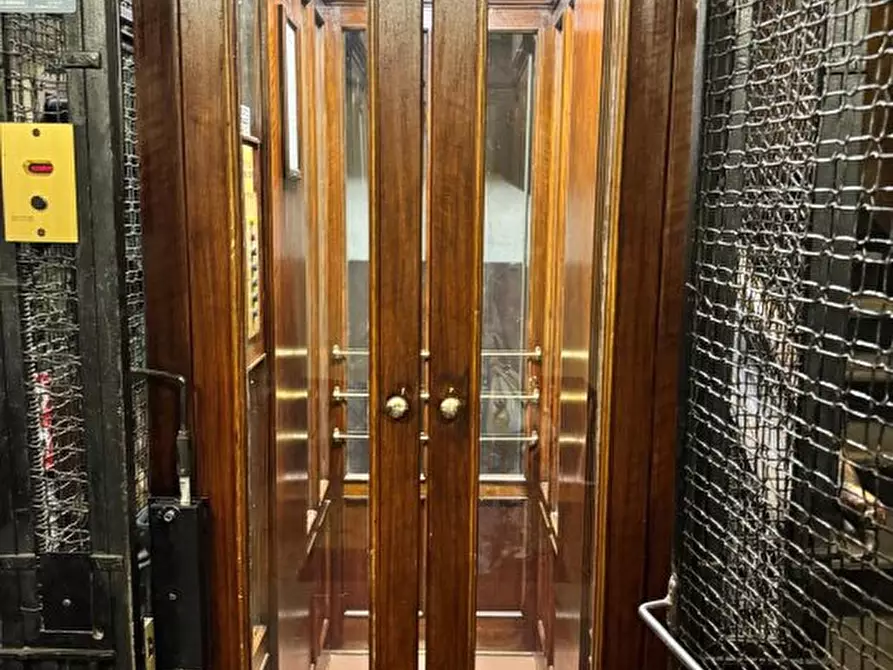 Immagine 7 di Appartamento in vendita  a Milano