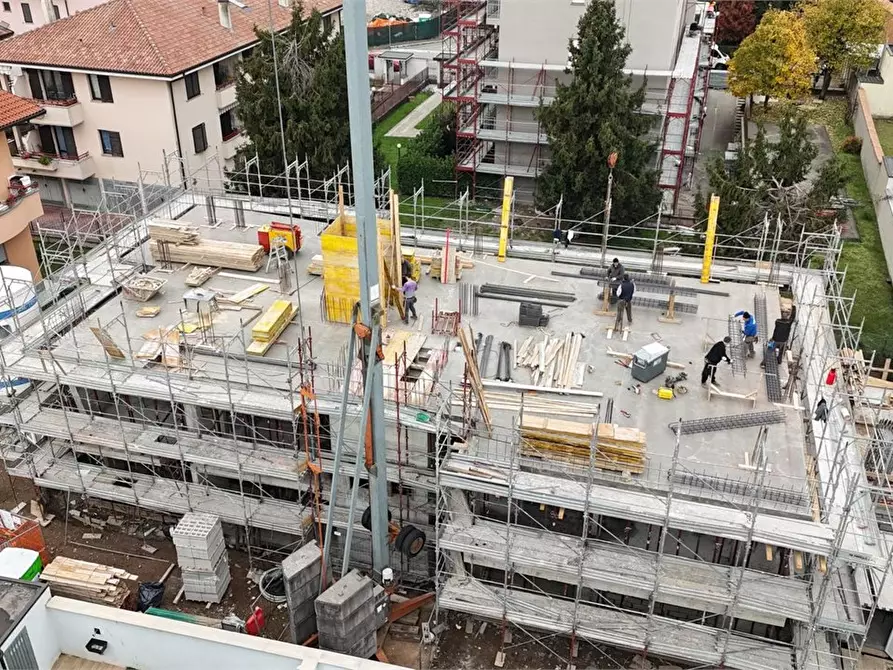 Immagine 2 di Appartamento in vendita  a Parabiago