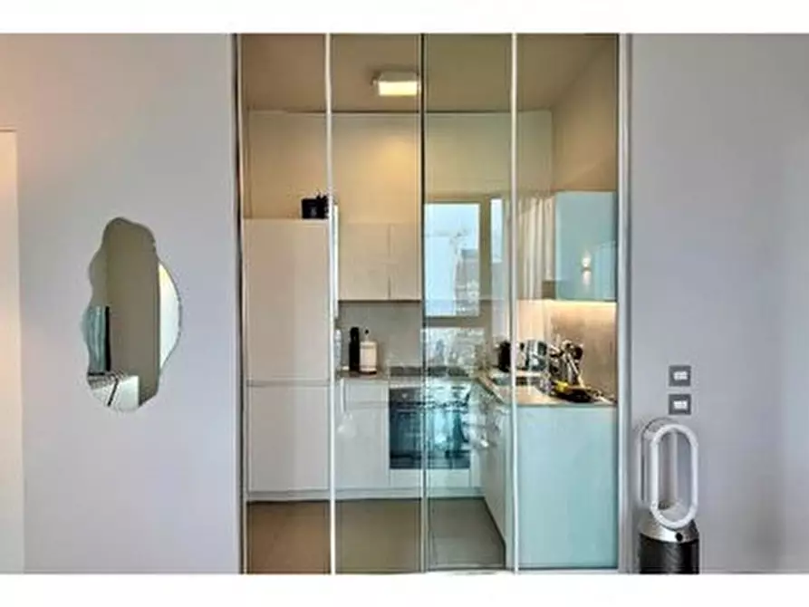 Immagine 3 di Appartamento in vendita  a Milano