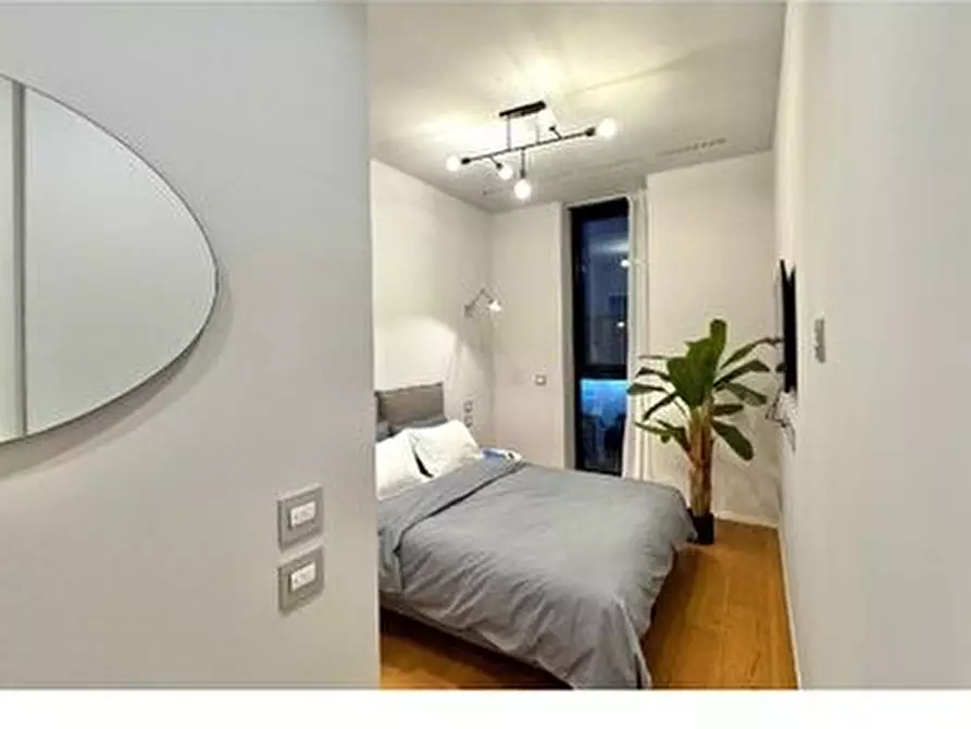 Immagine 4 di Appartamento in vendita  a Milano