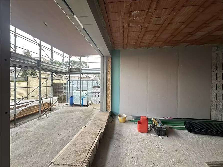 Immagine 10 di Appartamento in vendita  a Busto Garolfo