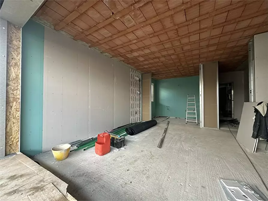 Immagine 9 di Appartamento in vendita  a Busto Garolfo