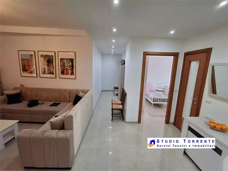 Immagine 2 di Appartamento in vendita  5 a Paderno Dugnano