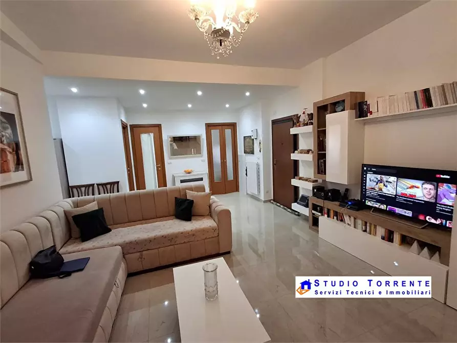 Immagine 1 di Appartamento in vendita  5 a Paderno Dugnano