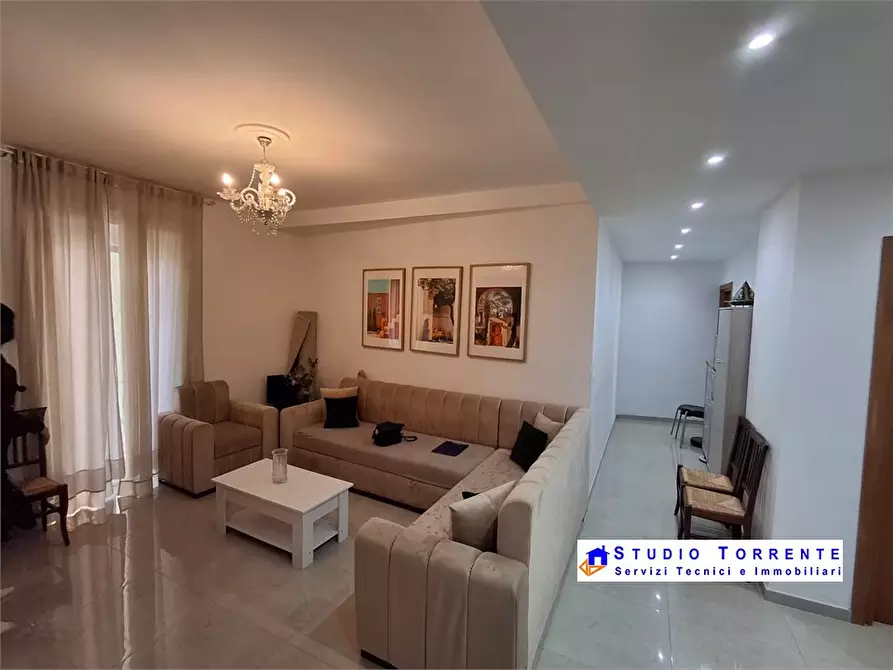 Immagine 3 di Appartamento in vendita  5 a Paderno Dugnano