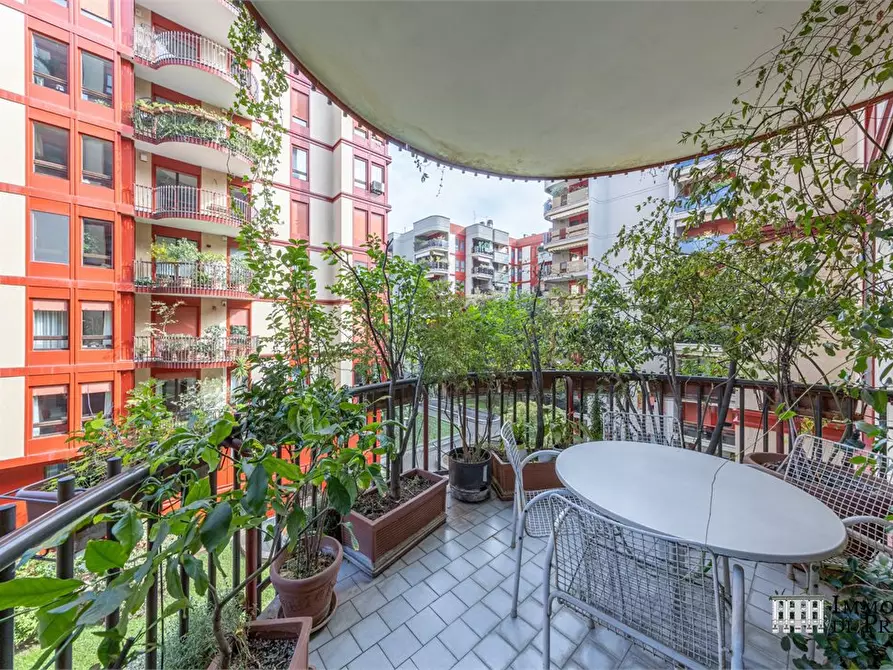 Immagine 9 di Appartamento in vendita  a Milano