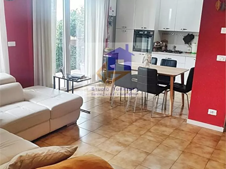 Immagine 2 di Appartamento in vendita  51 a Cormano
