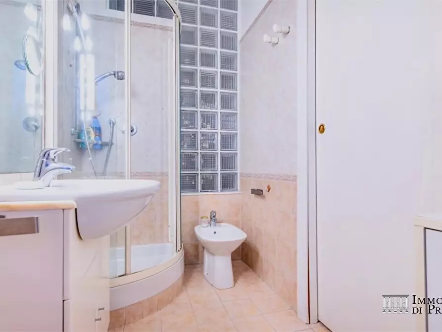 Immagine 9 di Appartamento in vendita  a Milano