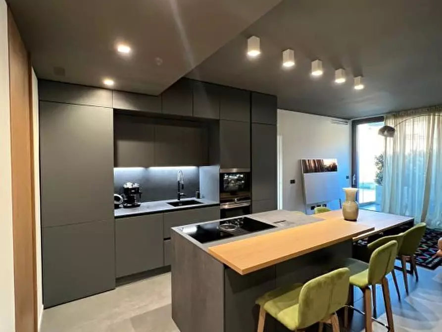 Immagine 3 di Appartamento in vendita  a Milano