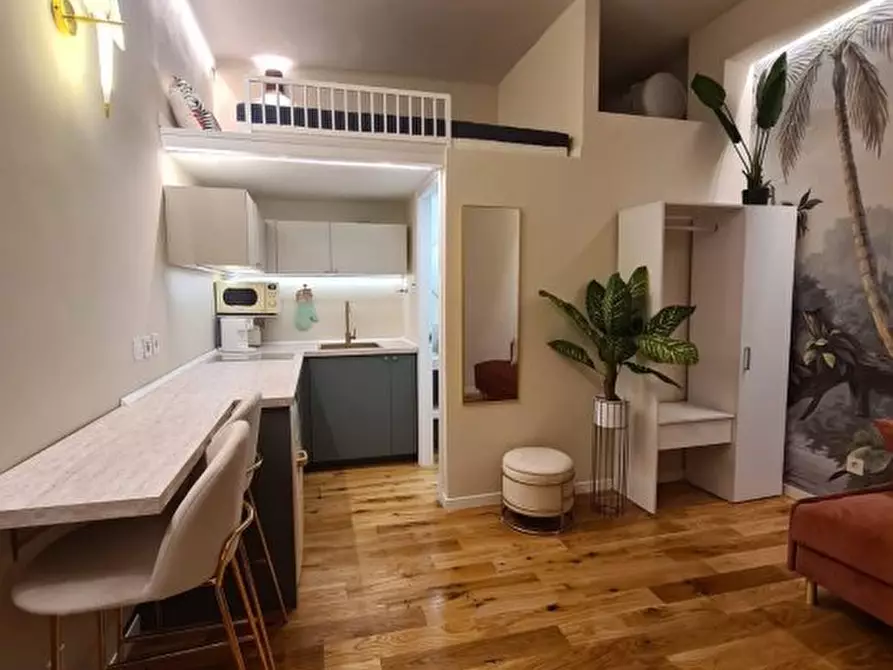 Immagine 1 di Appartamento in vendita  10 a Milano