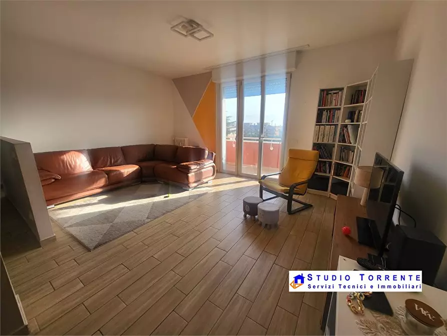 Immagine 2 di Appartamento in vendita  a Bollate