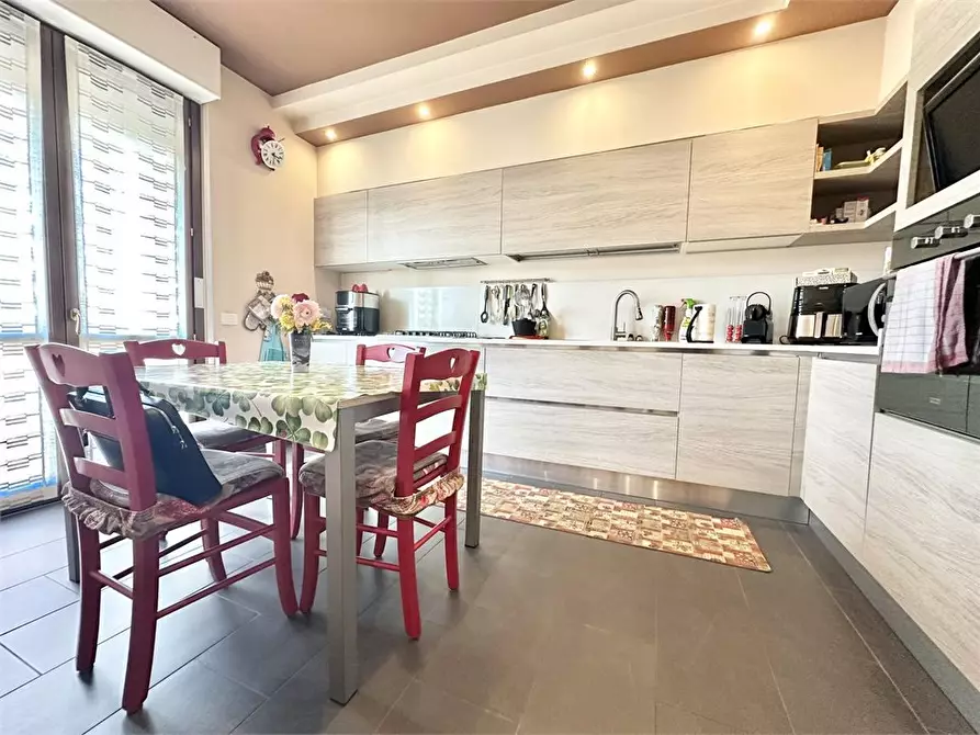 Immagine 6 di Appartamento in vendita  a Nerviano