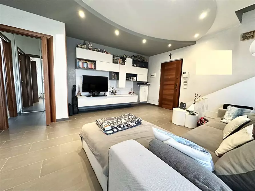 Immagine 5 di Appartamento in vendita  a Nerviano