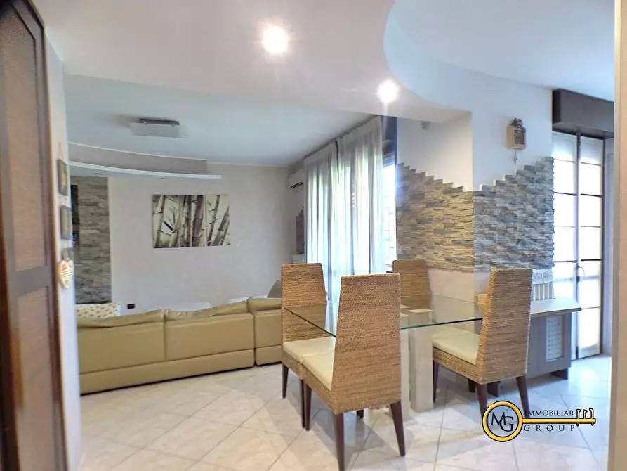 Immagine 2 di Appartamento in vendita  a Vignate