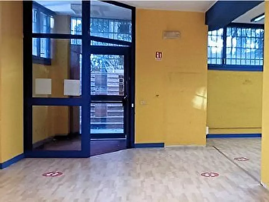 Immagine 2 di Appartamento in vendita  a Milano