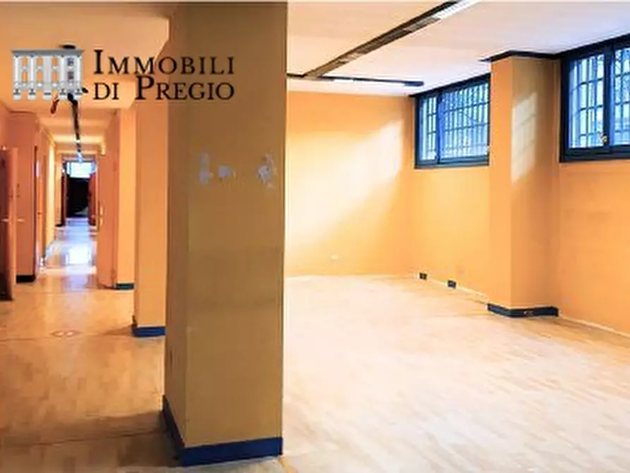 Immagine 5 di Appartamento in vendita  a Milano