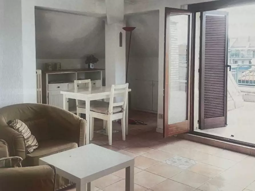 Immagine 1 di Appartamento in vendita  a Milano