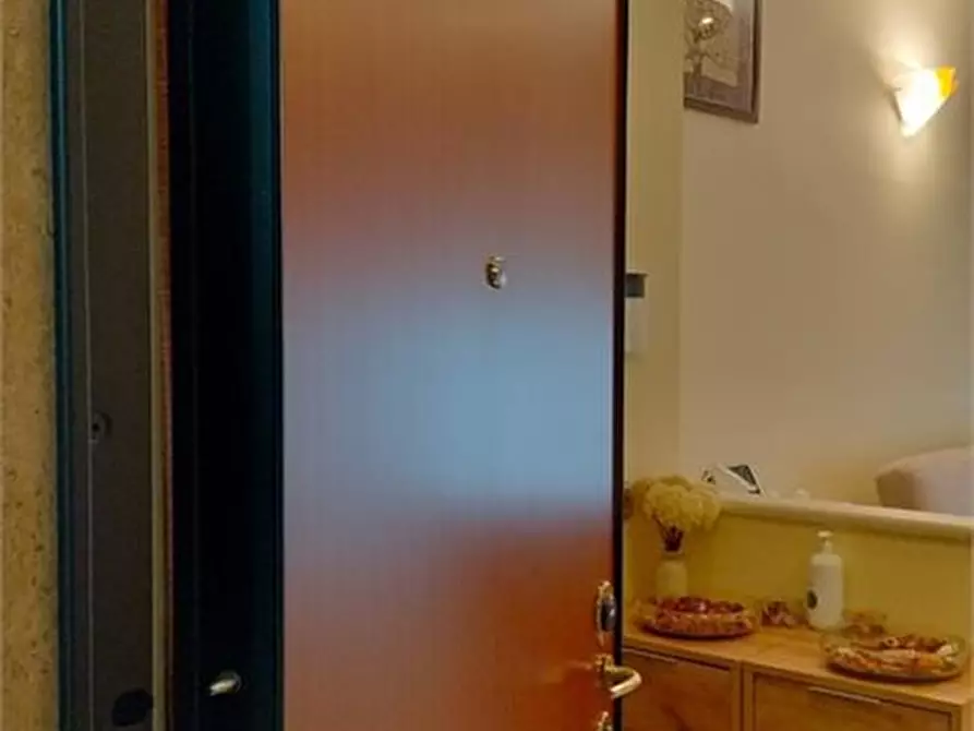 Immagine 9 di Appartamento in vendita  61 a Cormano