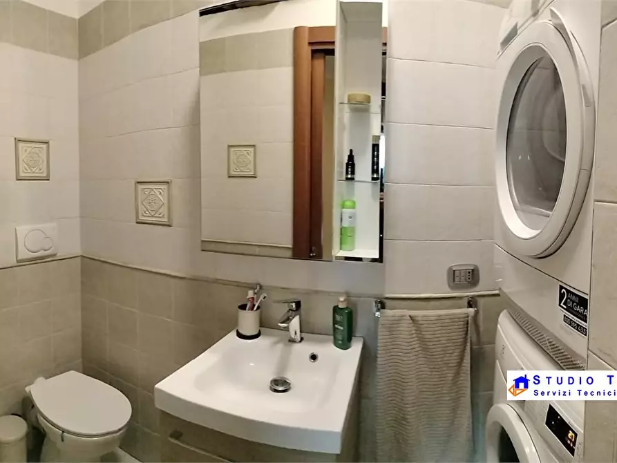 Immagine 10 di Appartamento in vendita  61 a Cormano