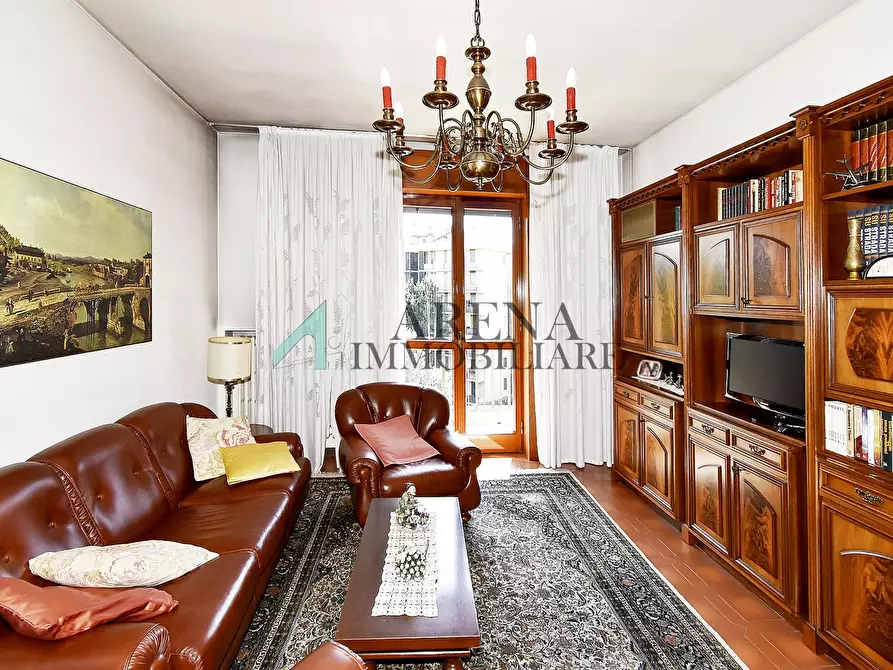 Immagine 2 di Appartamento in vendita  8 a Milano