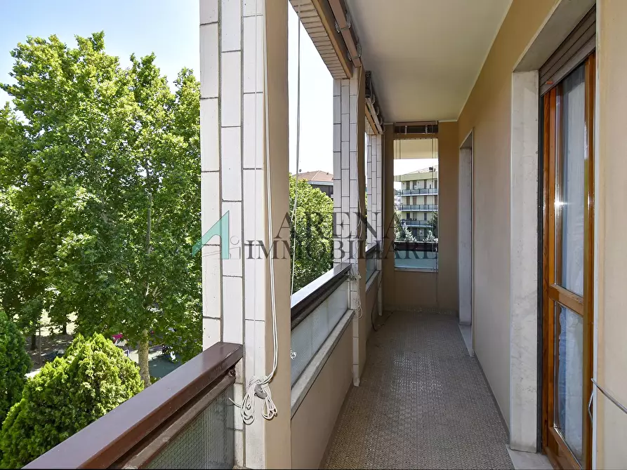 Immagine 6 di Appartamento in vendita  8 a Milano