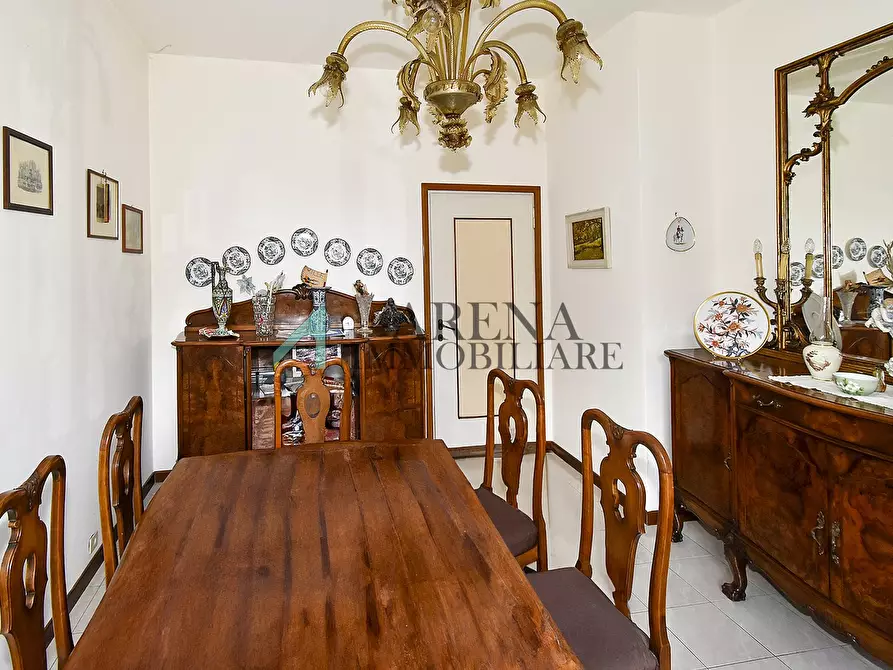 Immagine 10 di Appartamento in vendita  19 a Milano