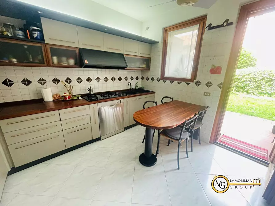 Immagine 8 di Appartamento in vendita  21 a Segrate