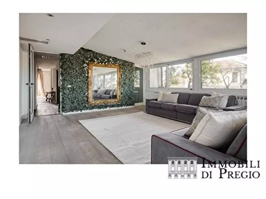 Immagine 3 di Appartamento in vendita  a Milano