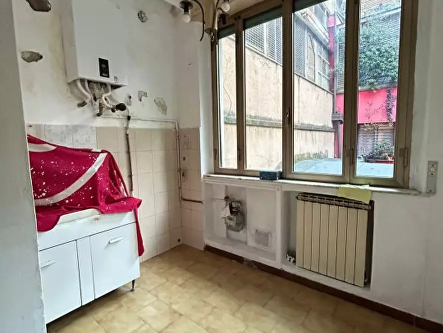 Immagine 7 di Appartamento in vendita  16 a Milano