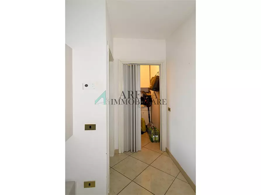 Immagine 7 di Appartamento in vendita  14 a Busto Arsizio