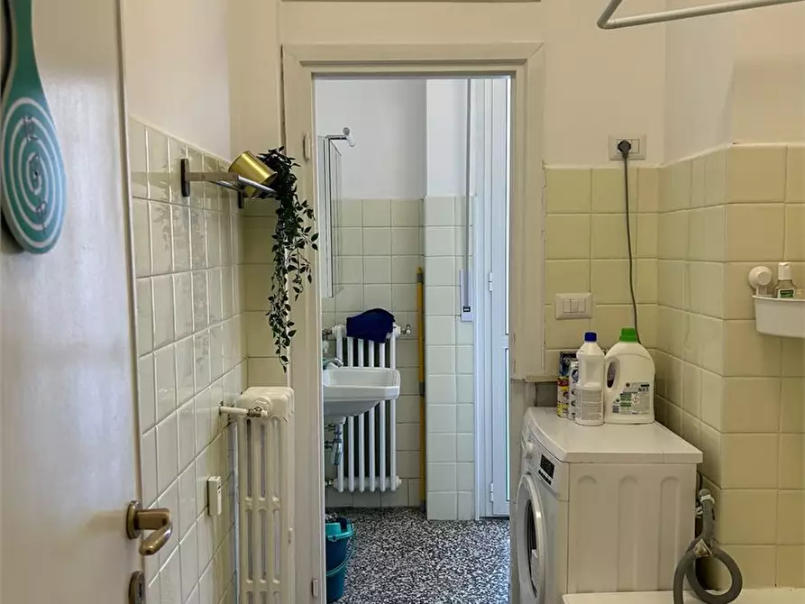 Immagine 7 di Appartamento in vendita  5 a Milano