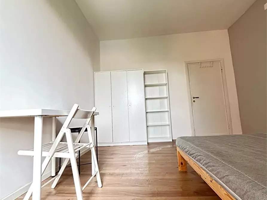 Immagine 2 di Appartamento in vendita  5 a Milano