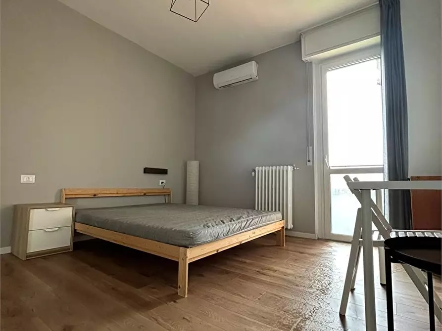 Immagine 1 di Appartamento in vendita  5 a Milano