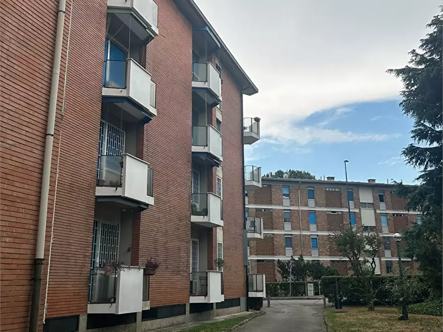 Immagine 6 di Appartamento in vendita  5 a Milano