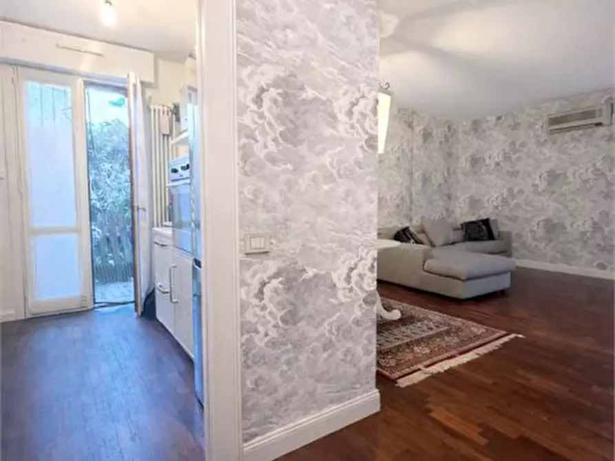 Immagine 4 di Appartamento in vendita  7 a Milano