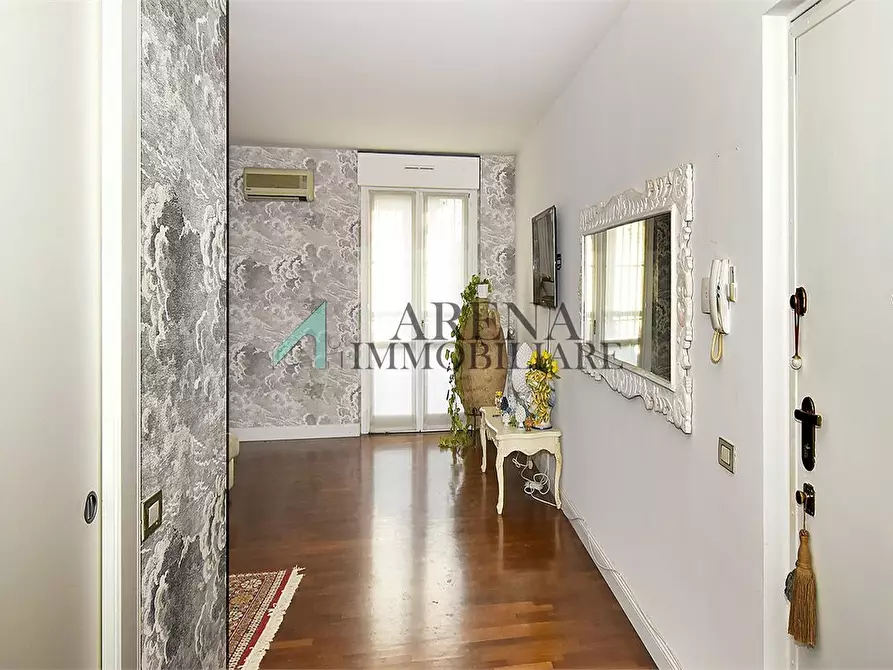 Immagine 6 di Appartamento in vendita  7 a Milano