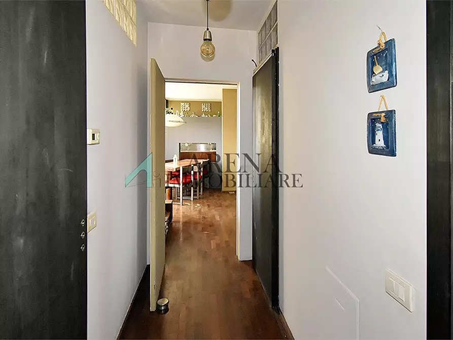 Immagine 9 di Appartamento in vendita  4 a Milano