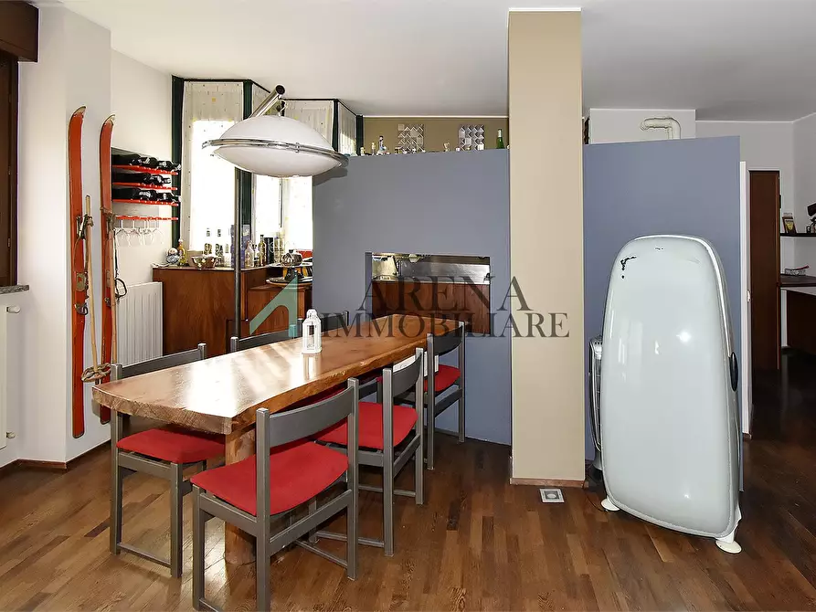 Immagine 1 di Appartamento in vendita  4 a Milano