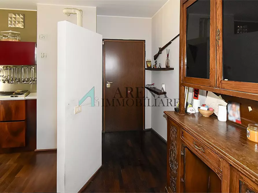Immagine 2 di Appartamento in vendita  4 a Milano