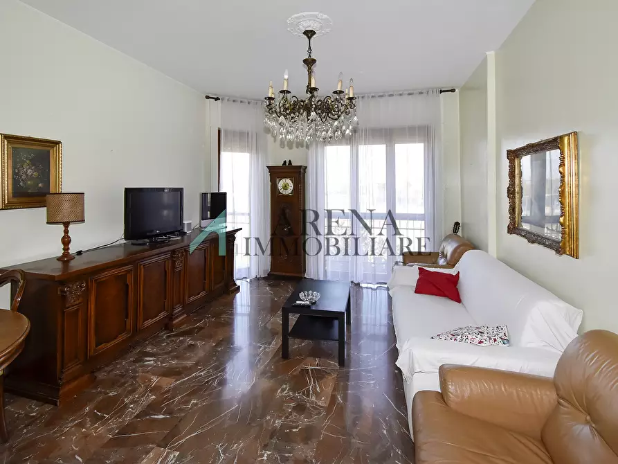 Immagine 1 di Appartamento in vendita  19 a Milano