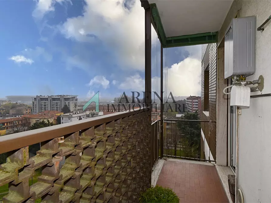 Immagine 9 di Appartamento in vendita  16 a Milano