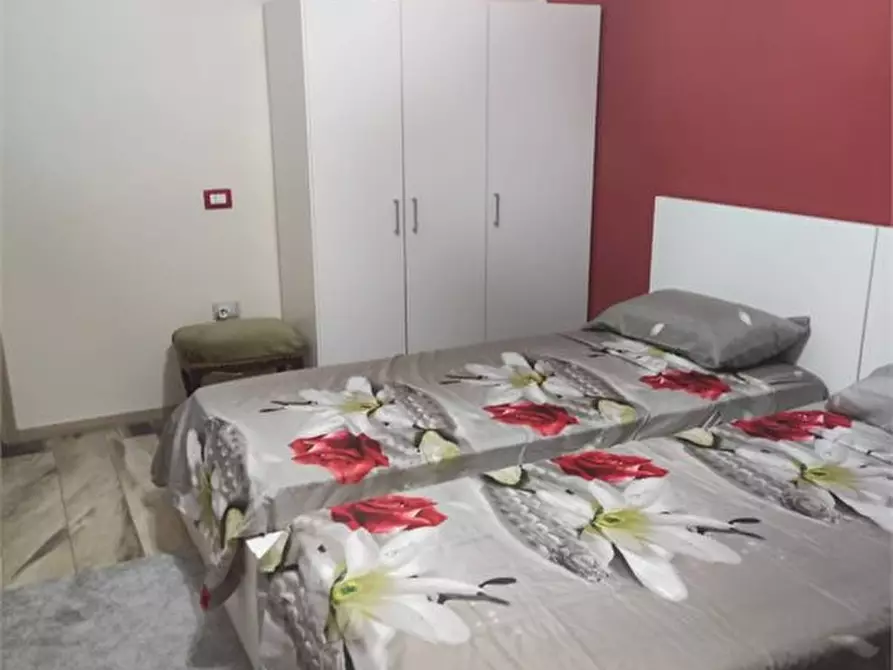 Immagine 5 di Appartamento in vendita  27 a Milano