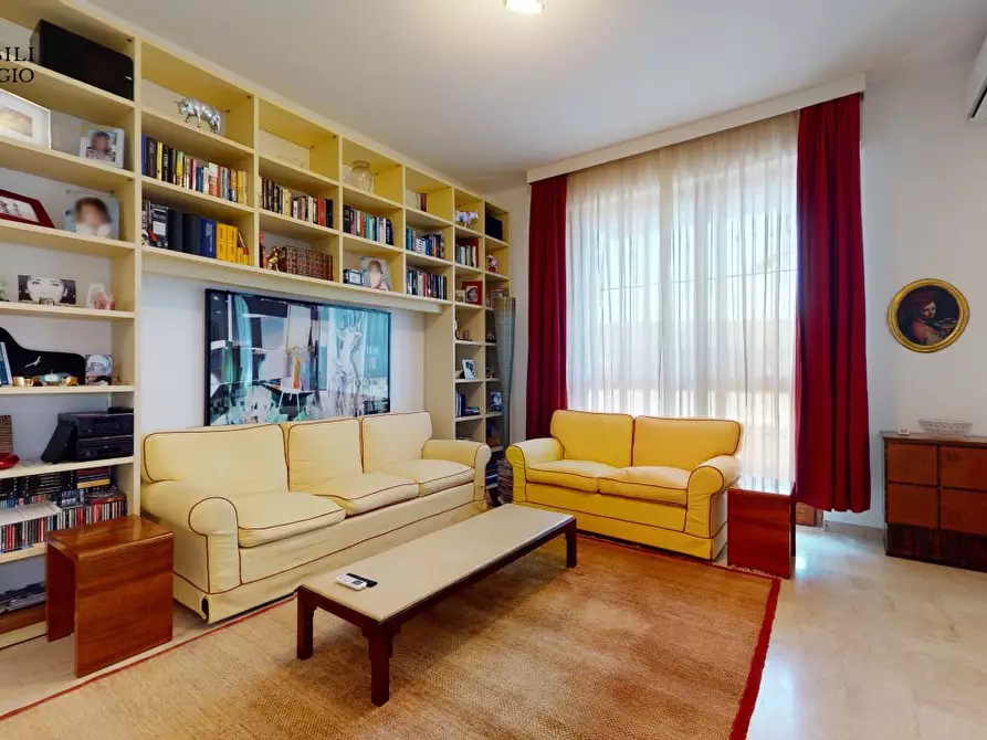 Immagine 2 di Appartamento in vendita  a Milano