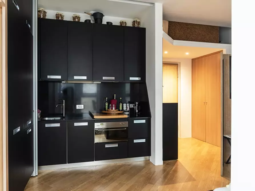 Immagine 4 di Appartamento in vendita  a Milano