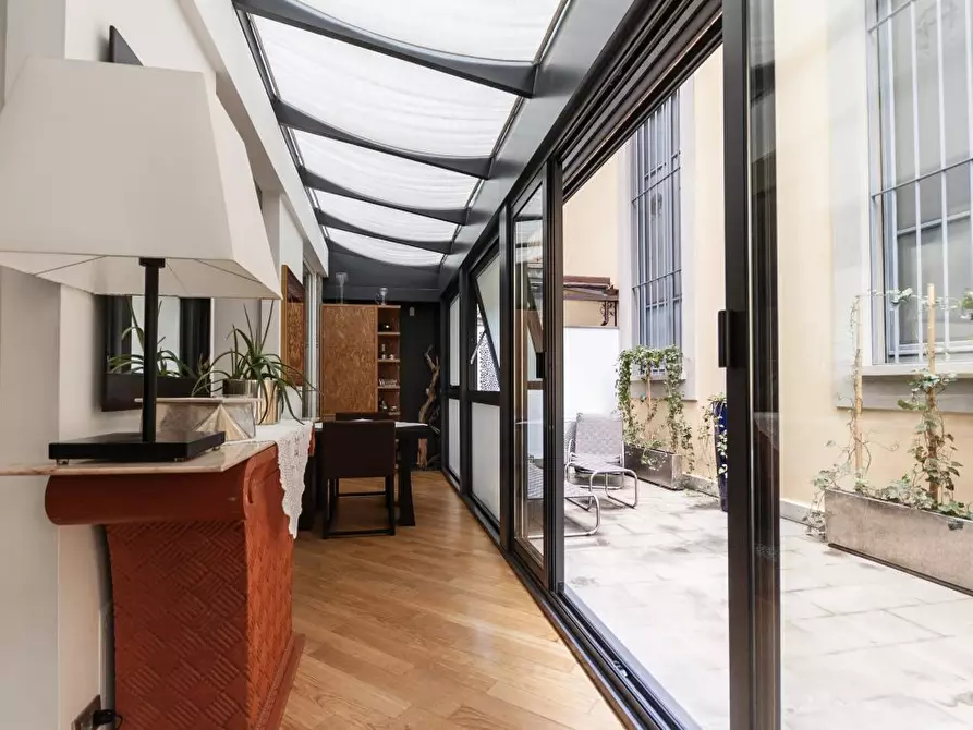 Immagine 7 di Appartamento in vendita  a Milano